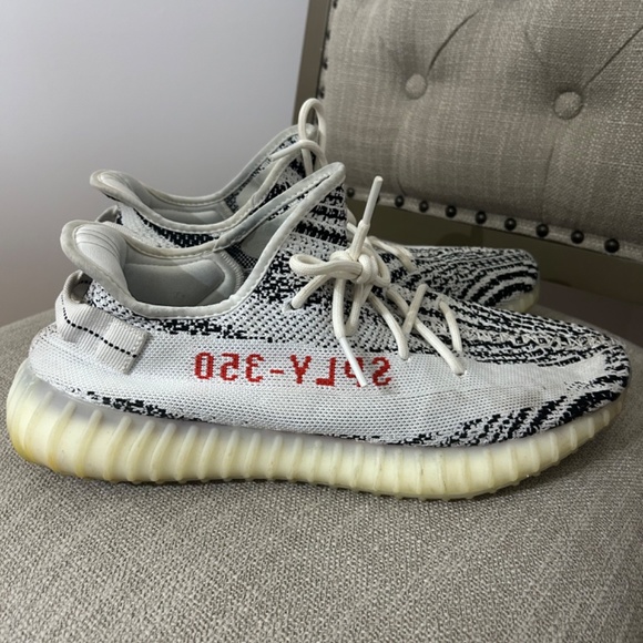 YEEZY BOOST 350 V2 - Picture 7 of 7